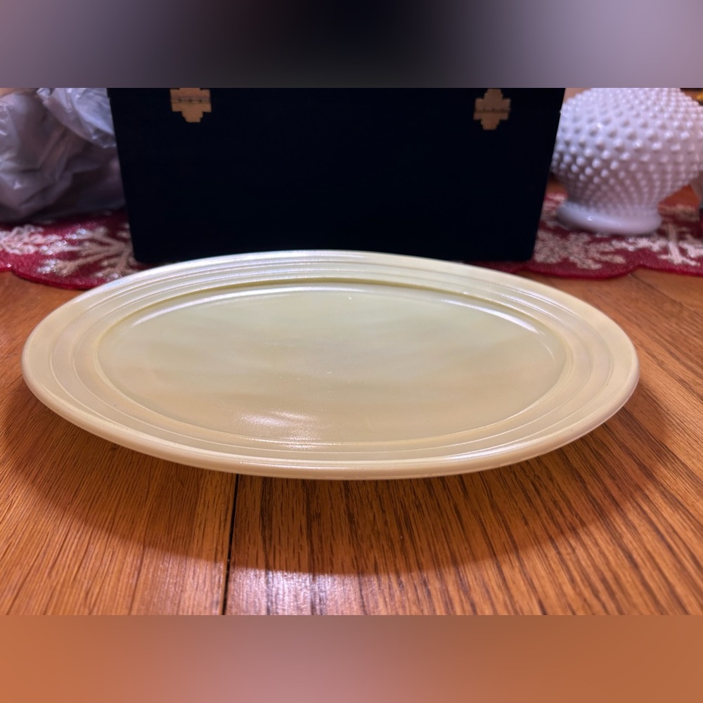 HAZEL ATLAS Moderntone Platonite Pastel 12” Yellow Serving Platter